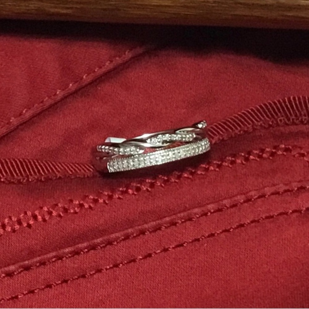 Natural Diamond Sterling Silver Ring size 7